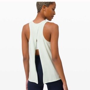 Lululemon All Tied Up light blue/teal open back tank Size Small